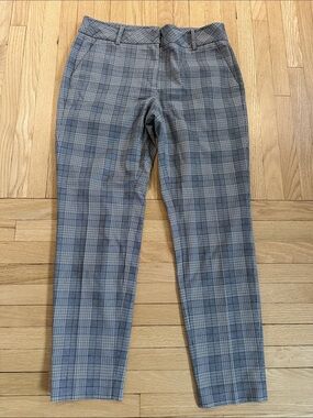 5 for $25 // RW & Co suiting gray and white plaid pants size 6